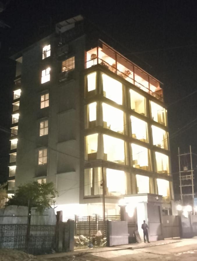 The Convoy Hotel ดิบรูการ์ ภายนอก รูปภาพ