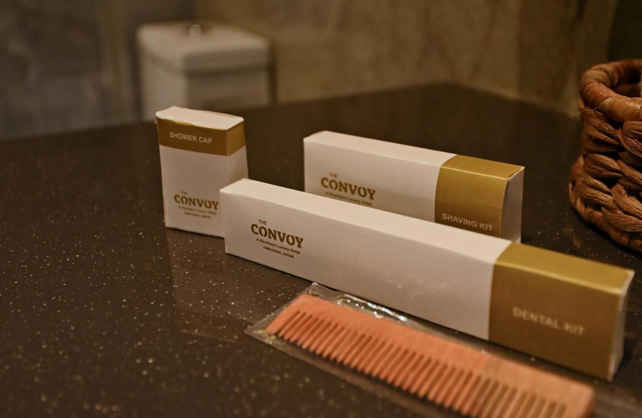 The Convoy Hotel ดิบรูการ์ ภายนอก รูปภาพ